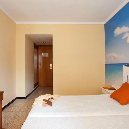 Bj Hostal Bona Vista Сийот Екстериор снимка